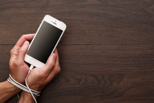 How to deal with Smartphone Addiction? Important Tips by Eminent Psychologist Rituparna Sannamoth